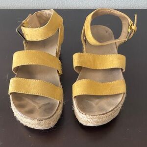 Universal Thread Yellow Strappy Sandals with Espadrille Wedge